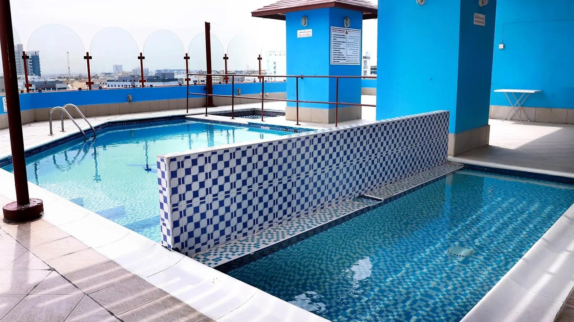 Aparthotel Dolphin Hotel Apartments Dubai