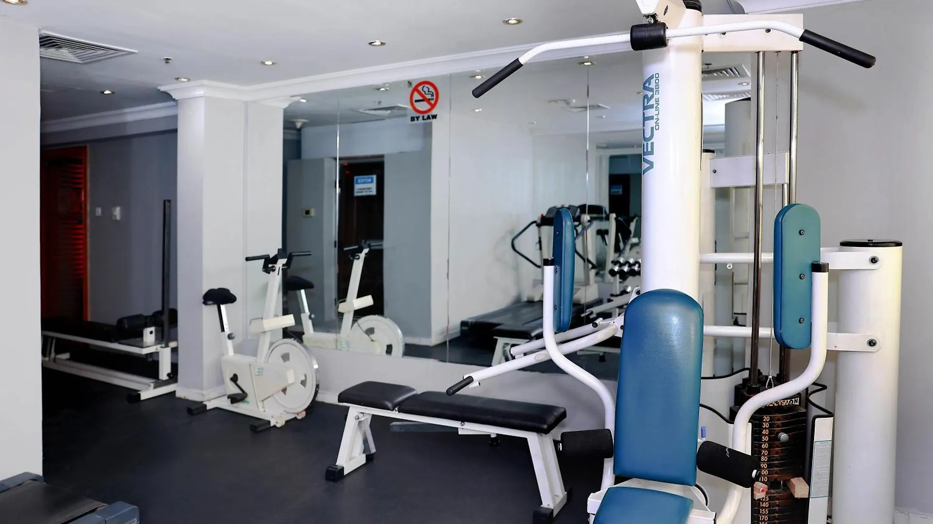 Dolphin Hotel Apartments Dubai
